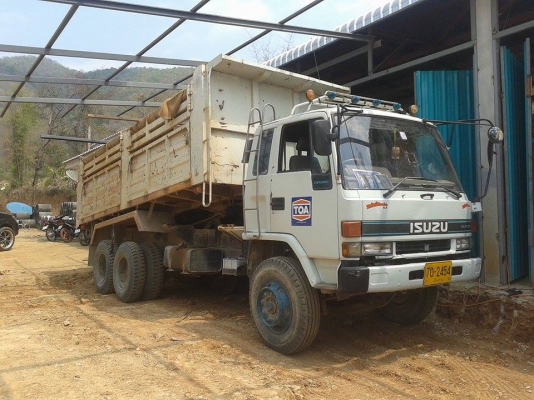 ขายด่วน,,,สิบล้อดั้ม