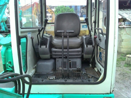 ขาย รถขุด KOMATSU PC 30-7E   เก่าญี่ปุ่น   ยังไม่เคยใช้งานในไทย   สภาพสวย  ชั่วโมงน้อย     ราคากันเอง  สนใจ  โทร    081-3848169  ต้น
