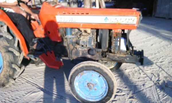 ขายรถไถคูโบต้า 20 แรง หาง 5 พร้อมใช้ ต่อรองได้