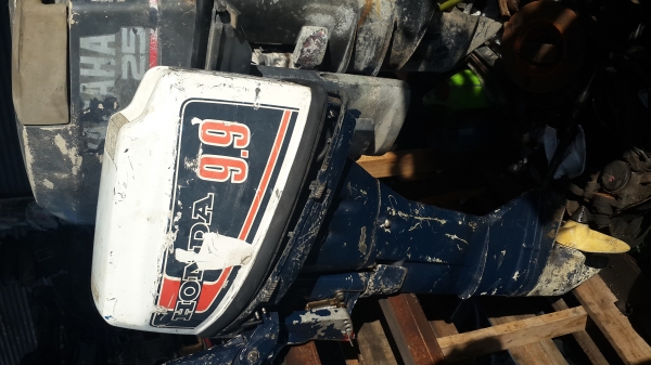 ขายเครื่องเรือ HONDA 9.9 เเรง นำเข้า 4จังหวะ เครื่องติด น้ำออกดี