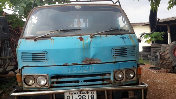 หกล้อ อีซูซุ KS115 ฝาดำ พ.เวอร์ เกียร์สั้น ยกหัวได้ สภาพพร้อมใช้งาน ทะเบียนพร้อมโอน *ราคา195,000บ/