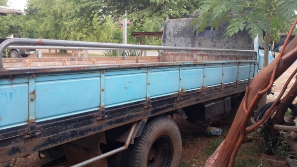 หกล้อ อีซูซุ KS115 ฝาดำ พ.เวอร์ เกียร์สั้น ยกหัวได้ สภาพพร้อมใช้งาน ทะเบียนพร้อมโอน *ราคา195,000บ/