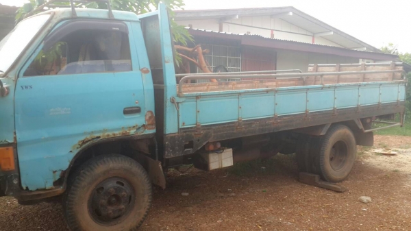 หกล้อ อีซูซุ KS115 ฝาดำ พ.เวอร์ เกียร์สั้น ยกหัวได้ สภาพพร้อมใช้งาน ทะเบียนพร้อมโอน *ราคา195,000บ/