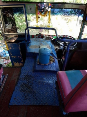 ขายรถบัสด่วน