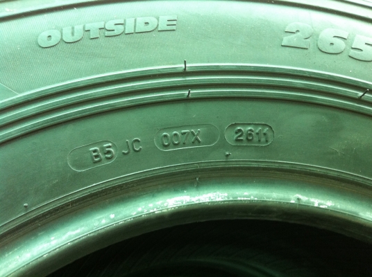 ขายยางFortuner 265/70/16 สภาพดี