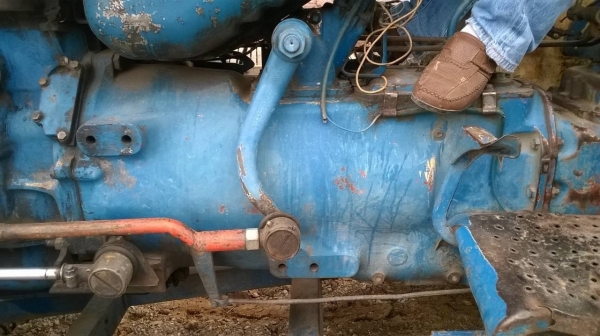 ขายรถไถ FORD 5000 สภาพสวยเดิมแห้งทั้งคัน เอกสารใบอินวอยซ์ อุปกรณ์มีผานดันหน้า และผาน 3 ขายรถไถ FORD 5000 สภาพสวยเดิมแห้งทั้งคัน เอกสารใบอินวอยซ์ อุปกรณ์มีผานดันหน้า และผาน 3