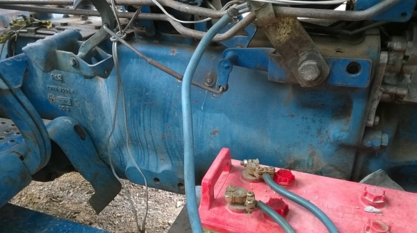 ขายรถไถ FORD 5000 สภาพสวยเดิมแห้งทั้งคัน เอกสารใบอินวอยซ์ อุปกรณ์มีผานดันหน้า และผาน 3 ขายรถไถ FORD 5000 สภาพสวยเดิมแห้งทั้งคัน เอกสารใบอินวอยซ์ อุปกรณ์มีผานดันหน้า และผาน 3