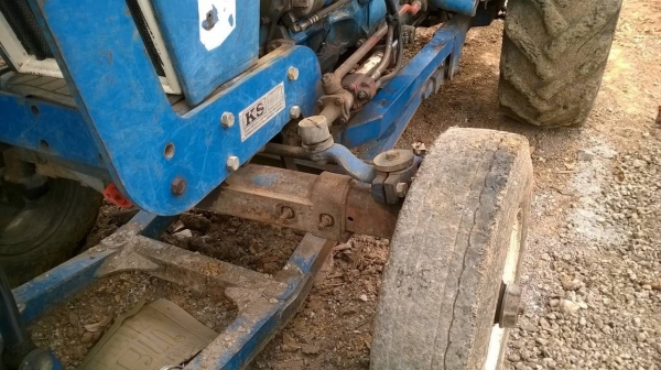 ขายรถไถ FORD 5000 สภาพสวยเดิมแห้งทั้งคัน เอกสารใบอินวอยซ์ อุปกรณ์มีผานดันหน้า และผาน 3 ขายรถไถ FORD 5000 สภาพสวยเดิมแห้งทั้งคัน เอกสารใบอินวอยซ์ อุปกรณ์มีผานดันหน้า และผาน 3