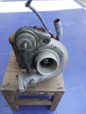 ขายพวงมาลัยและหน้ากระจังของ Hiace หัวจรวดรุ่นไฟตาเพชรราคาถูก ๆ