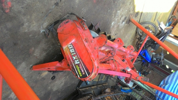 โรตาช้าง1.80สวยมากสภาพ80\%ใบใหม่โซ่ใหม่ฝาหลังใหม่ฝาด้านบนยังไม่เคยทำสีลูกปืนและซีลเปลียนใหม่ไม่ต้องซ่อมอะไรอีกแล้วพร้อยเพลาปั้น