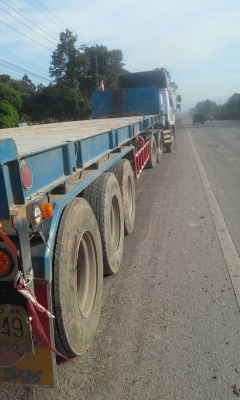 ขายหางพื้นเรียบปูเหล็ก 3 เพลา