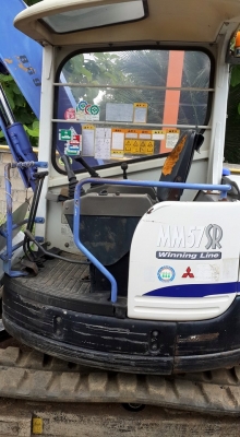 ขายถูกรถขุดเก่านอก MITSUBISHI MM57SR  _ 084-4873923