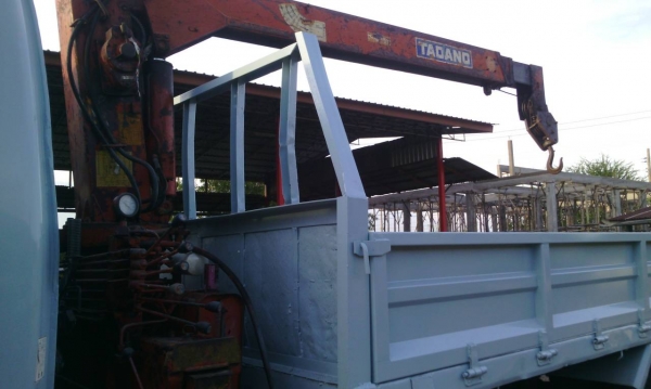 รถหกล้อติดเครน  เครื่อง  145  แรง  เครื่องดี  ครัสชีสวย  พร้อมใช้งาน