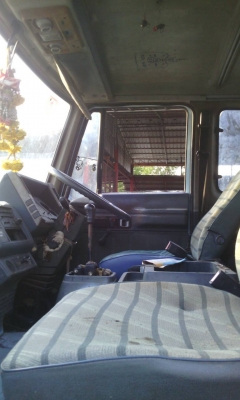 รถหกล้อติดเครน  เครื่อง  145  แรง  เครื่องดี  ครัสชีสวย  พร้อมใช้งาน