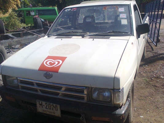 รถกะบะนิสสันบิ๊กเอ็ม