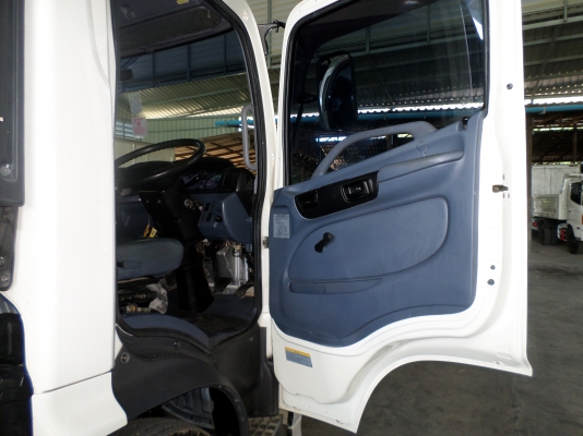 ขาย 6 ล้อ ฮีโน่ เมก้า เครน 3 ตัน  175 แรง  6.50 ม. รวมเครน ปี 2008   3 ปลอก 2 ชัก ขาเหลี่ยม รุ่นใหม่ ท้องวี สภาพสวยสุด ๆ เครื่องแน่น คัสซีสวย พร้อมใช้งาน     ชมรถก่อนได้ครับ สนใจติดต่อได้ที่  081-9425443   081-5715326