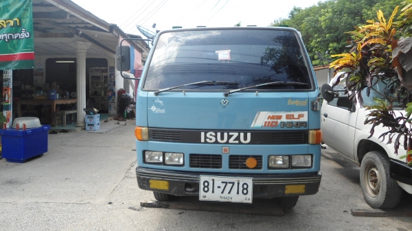 ขายอีซูซุ NKR110 แรงจดทะเบียนปี 43  เกียร์ยาว แอร์เย็น  เอกสารชุดโอนครบภาษีปี 59
