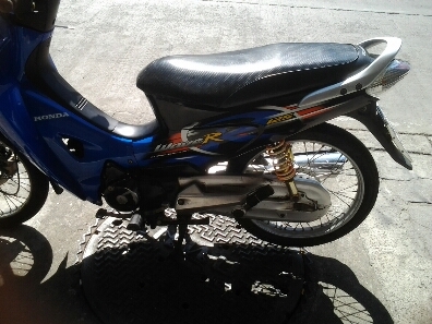 เวฟ125Rปี48ตาทเท้า