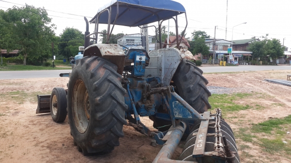 ขายดาวน์รถไถFORD 6600ได้ผาน6ใบดันเอกสารเล่มทะเบียนโทร0843923995 ขายดาวน์รถไถFORD 6600ได้ผาน6ใบดันเอกสารเล่มทะเบียนโทร0843923995