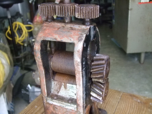 เครื่องรีด โลหะ