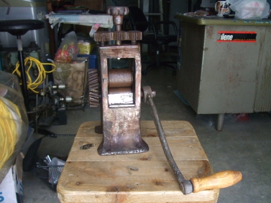 เครื่องรีด โลหะ