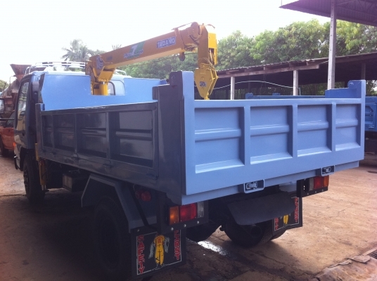 ISUZU NPR หัวการ์ตูน