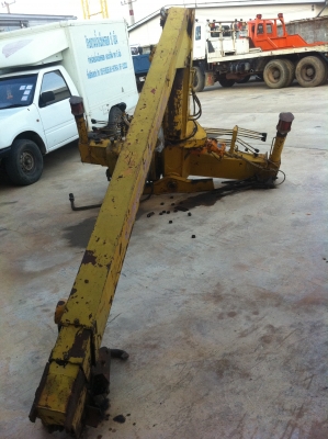 เทรน TADANO 3 ตัน 2 ชัก 3 ท่อน อุปกรณ์ครบ พร้อมใช้งาน