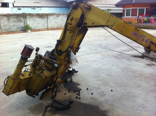 เทรน TADANO 3 ตัน 2 ชัก 3 ท่อน อุปกรณ์ครบ พร้อมใช้งาน