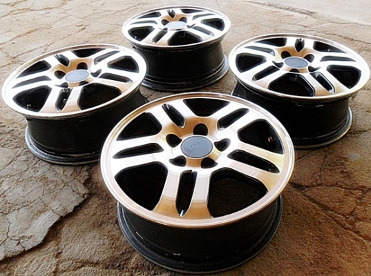 แม็กแท้ ขอบ15- 5รู114 สีสวย (4วง3,600บ.) แม็กแท้ ขอบ15- 5รู114 สีสวย (4วง3,600บ.)