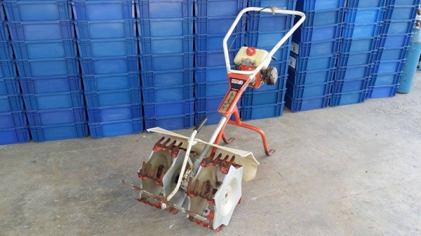 เครื่องกำจัดวัชพืชในร่องข้าว 2 แถว MA3 เก่าญี่ปุ่น สภาพสวย เครื่องพร้อมใช้งาน ขนาดกระทัดรัด