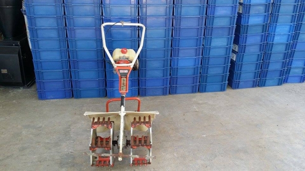 เครื่องกำจัดวัชพืชในร่องข้าว 2 แถว MA3 เก่าญี่ปุ่น สภาพสวย เครื่องพร้อมใช้งาน ขนาดกระทัดรัด