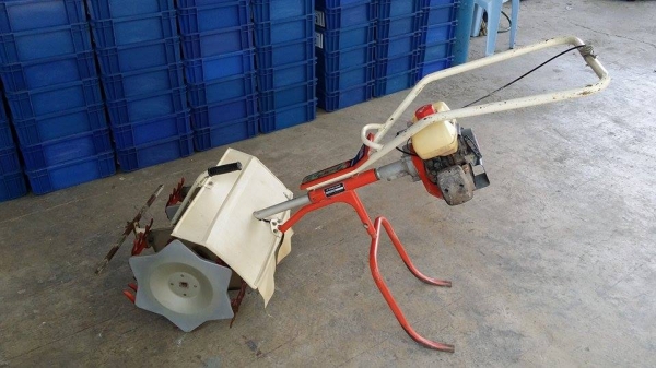 เครื่องกำจัดวัชพืชในร่องข้าว 2 แถว MA3 เก่าญี่ปุ่น สภาพสวย เครื่องพร้อมใช้งาน ขนาดกระทัดรัด