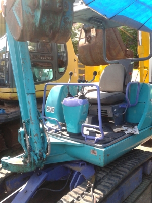 ต้องการขายรถขุดยี่ห้อ KOMATSU-PC20-7E รถนอกนำเข้าจากญี่ปุ่น ต้องการขายรถขุดยี่ห้อ KOMATSU-PC20-7E รถนอกนำเข้าจากญี่ปุ่น