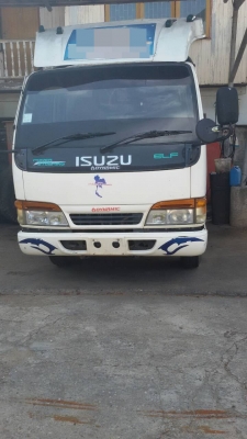 ISUZU NKR