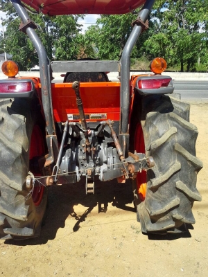 ขายคูโบต้าL4708พร้อมดันหน้าสภาพเดิมๆไม่มีรอยแกะนะคับราคาเบาๆ395000