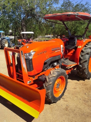 ขายคูโบต้าL4708พร้อมดันหน้าสภาพเดิมๆไม่มีรอยแกะนะคับราคาเบาๆ395000