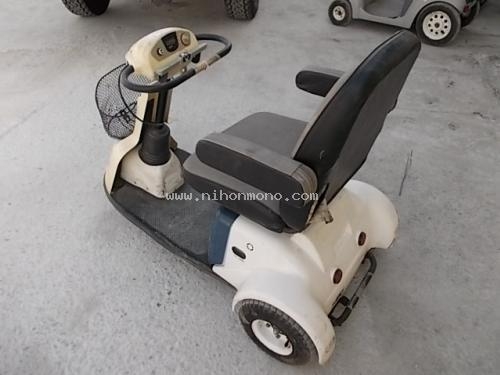 รถไฟฟ้า 3 ล้อ YANMAR NP37E-DX รหัสสินค้า : 80802646Line ID: nihonmono หรือเพิ่มเติมไดที่ www.nihonmono.com รถไฟฟ้า 3 ล้อ YANMAR NP37E-DX รหัสสินค้า : 80802646Line ID: nihonmono หรือเพิ่มเติมไดที่ www.nihonmono.com