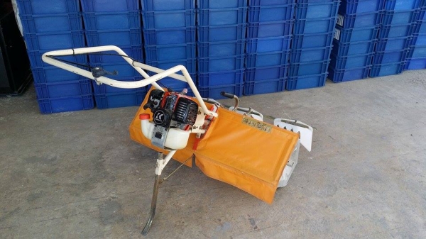 เครื่องกำจัดวัชพืชในร่องข้าว 3 แถว KIORITZ -PC315 เก่าญี่ปุ่น สภาพสวย