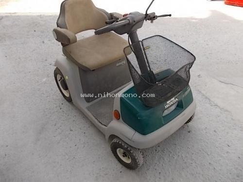 รถไฟฟ้า 3 ล้อ HONDA UDAA รหัสสินค้า : 80802647 Line ID: nihonmono หรือเพิ่มเติมไดที่ www.nihonmono.com รถไฟฟ้า 3 ล้อ HONDA UDAA รหัสสินค้า : 80802647 Line ID: nihonmono หรือเพิ่มเติมไดที่ www.nihonmono.com