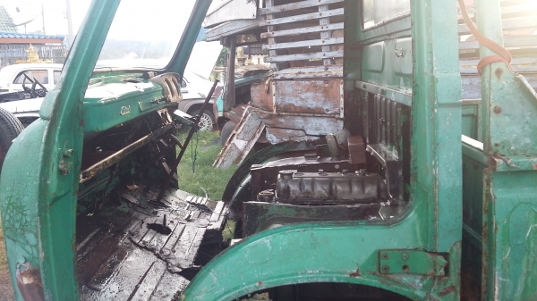 นิสสัน coholl.ขายเป็นอะไหล่ ทะเบียนมีแต่ต้องตาม