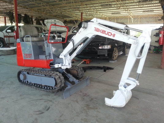 ขายรถขุดเล็กTakeuchi   TB007