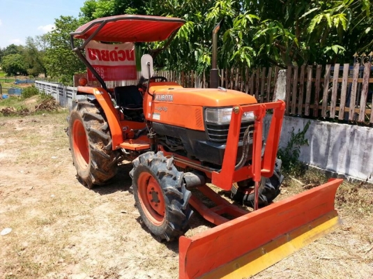 ขายรถไถ KUBOTA L4508 ทำงาน1,710ชม. อุปกรณ์ดันหน้า-ผานหลัง สภาพสวยพร้อมใช้งาน สนใจโทร 090-8588220คุณนะ 093-3258446คุณบิว ID:narong498 หรือเข้าดูสินค้าอื่นๆได้ที่ www.truck.in.th/498 หรือเพจFacebook ณรงค์ ซื้อขายรถมือสอง (เว็บไซต์ส่วนตัว) หรือFacebook ตลาดร