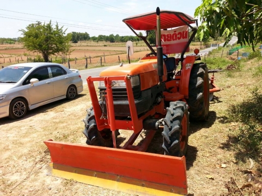 ขายรถไถ KUBOTA L4508 ทำงาน1,710ชม. อุปกรณ์ดันหน้า-ผานหลัง สภาพสวยพร้อมใช้งาน สนใจโทร 090-8588220คุณนะ 093-3258446คุณบิว ID:narong498 หรือเข้าดูสินค้าอื่นๆได้ที่ www.truck.in.th/498 หรือเพจFacebook ณรงค์ ซื้อขายรถมือสอง (เว็บไซต์ส่วนตัว) หรือFacebook ตลาดร