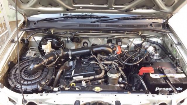 TOYOTA FOURTUNER2.7V ปี05 ราคาไม่แพง