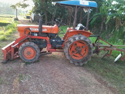 ขายรถไถ