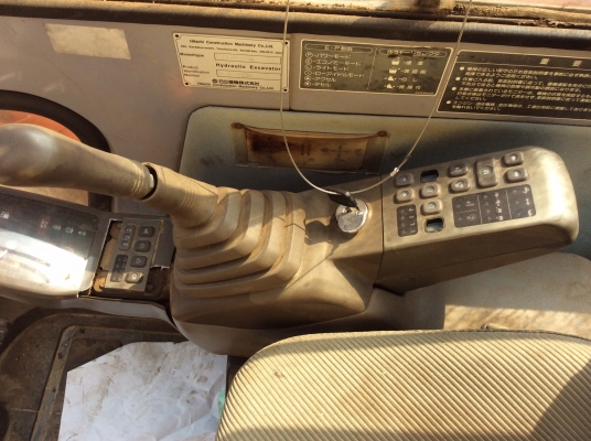 HITACHI EX120-2M เก่านอกจากญี่ปุ่น  980,000 บาท( เจ้าของขายเอง)