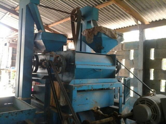 ขายโรงสีข้าวตระกูลไชยพานิช1999 หิน24สองหิน ใช้ไฟบ้าน ไดร์ไช้งานดีสภาพไช้งานได้เลย มีแท่นรองแบบถอดแยกได้ติดตั้งง่าย สนใจโทร 090-8588220คุณนะ 093-3258446คุณบิว ID:narong498 หรือเข้าดูสินค้าอื่นๆได้ที่ www.truck.in.th/498 หรือเพจFacebook ณรงค์ ซื้อขายรถมือสอ