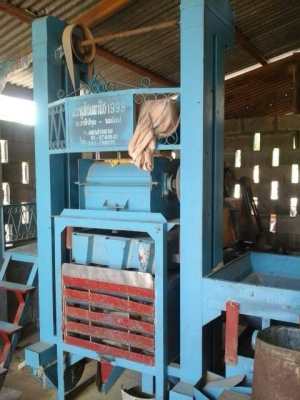 ขายโรงสีข้าวตระกูลไชยพานิช1999 หิน24สองหิน ใช้ไฟบ้าน ไดร์ไช้งานดีสภาพไช้งานได้เลย มีแท่นรองแบบถอดแยกได้ติดตั้งง่าย สนใจโทร 090-8588220คุณนะ 093-3258446คุณบิว ID:narong498 หรือเข้าดูสินค้าอื่นๆได้ที่ www.truck.in.th/498 หรือเพจFacebook ณรงค์ ซื้อขายรถมือสอ