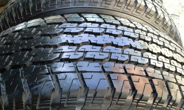 ยาง 255/65/17" ปี 5013ราคา5500 ยาง 255/65/17" ปี 5013ราคา5500