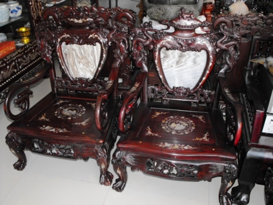 ชุดรับแขกฝังมุกเนื้อไม้ พยูง ชุด8 รุ้นแรกๆที่ช่างฝีมือจีน ชุดรับแขกฝังมุกเนื้อไม้ พยูง ชุด8 รุ้นแรกๆที่ช่างฝีมือจีน